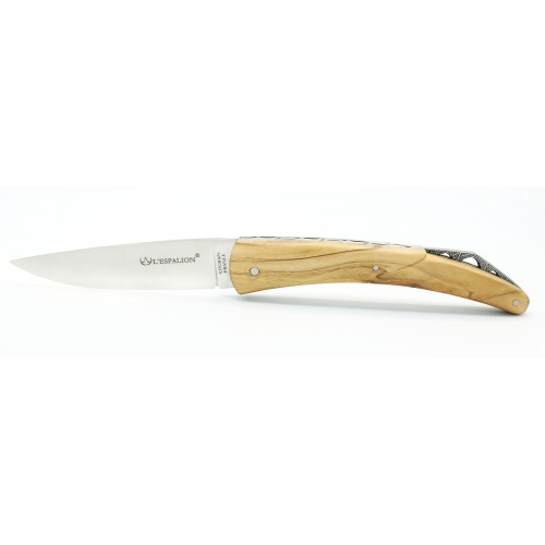 Pocket knife l'Espalion with engraved bridge on the spring in olivewood